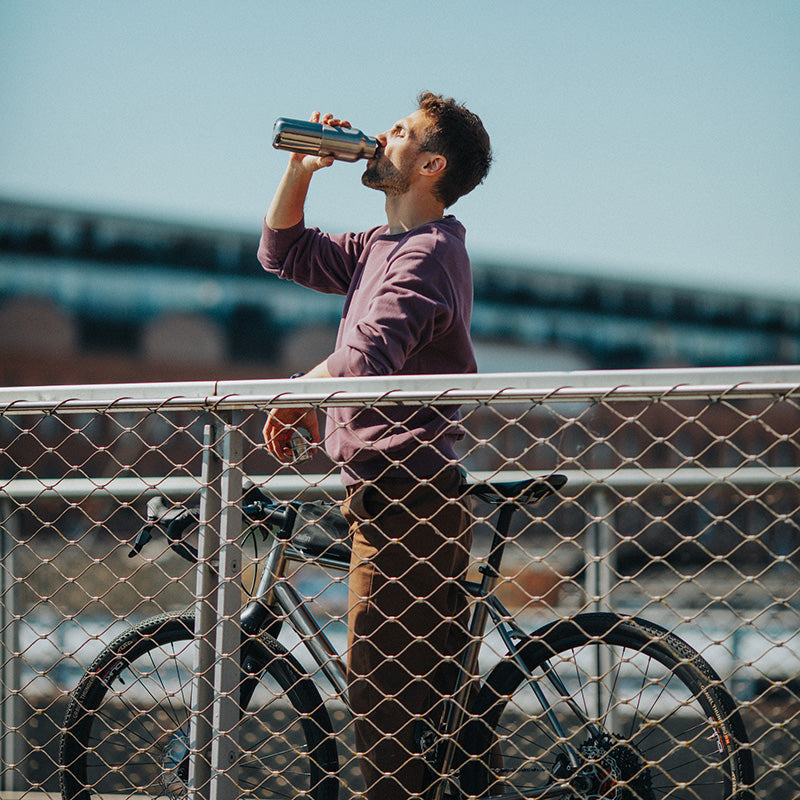 20oz-rise-reflect-with-bamboo-cap-g7 16oz_rise_reflect_man_bike_square.jpg