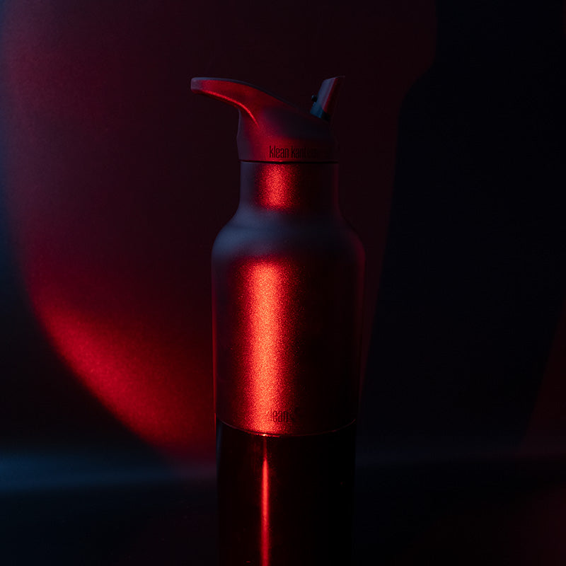 20oz-rise-classic-may-the-4th-j4 20oz_rise_classic_may_the_fourth_starwars_black_bottle_redglow_square.jpg
