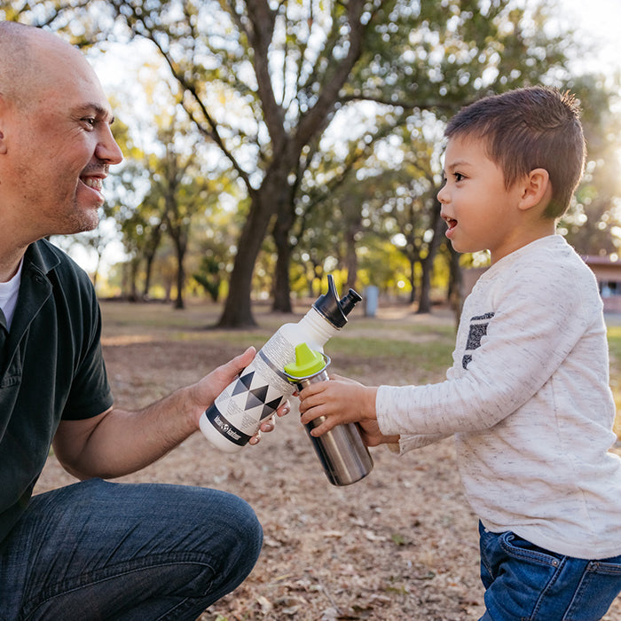 classic-kid-sippy-cap-i2 K12CNSIPPY-BS-sippy_cap_dad_lifestyle.jpg