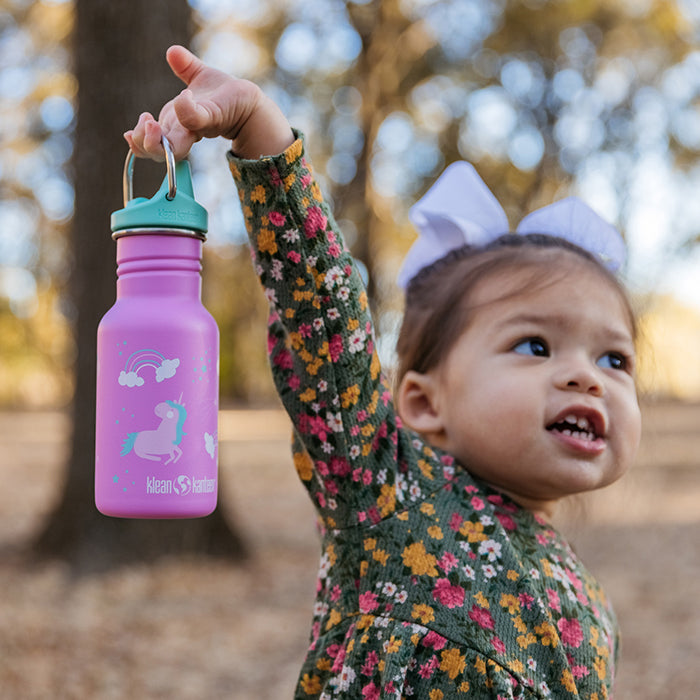 classic-kid-sippy-cap-i2 K12CNSIPPY-UN-kids_bottle_unicorn_lifestyle.jpg