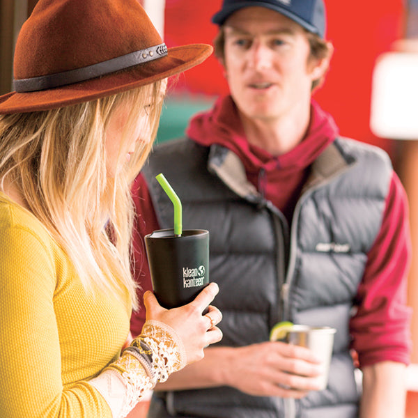 tumbler-straw-lid-with-straw-e4 K16VSSC-SB-guy-girl_style_9a499e23-5b7a-4a0d-b42e-d1b4b02627b2.jpg