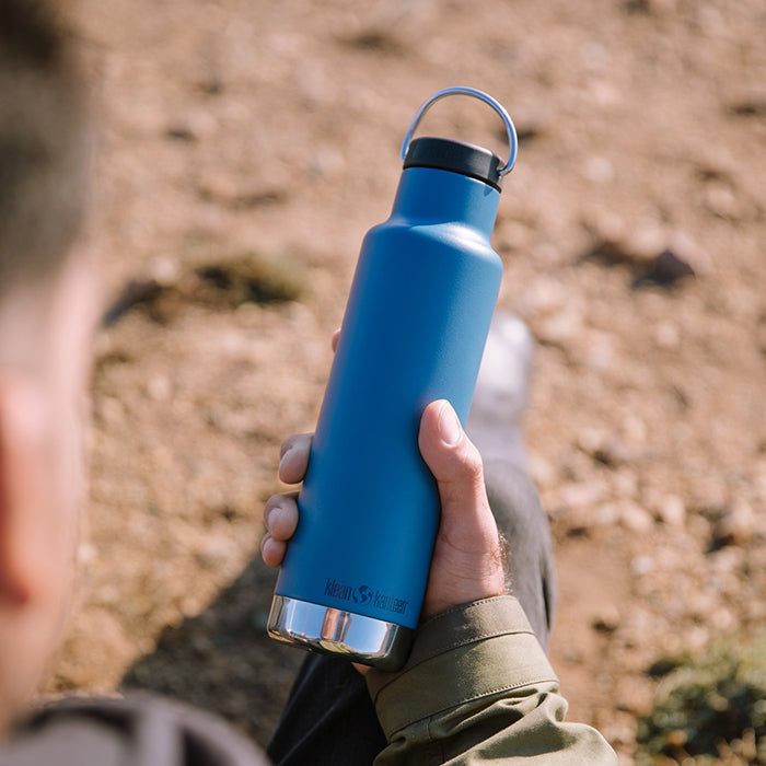 classic-loop-cap-y6 K20VCNPPL-RT-bottle_loop_cap_blue_lifestyle.jpg