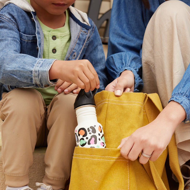 12oz-kid-s-classic-with-flip-seal-sport-cap-b1 kid_sport_flip_seal_12oz_bag_pull_square.jpg