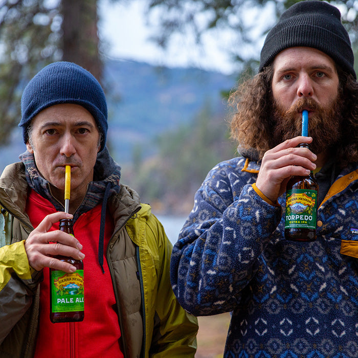 straw-4-pack-x3 recycled_steel_straws_beers_dudes_lifestyle.jpg