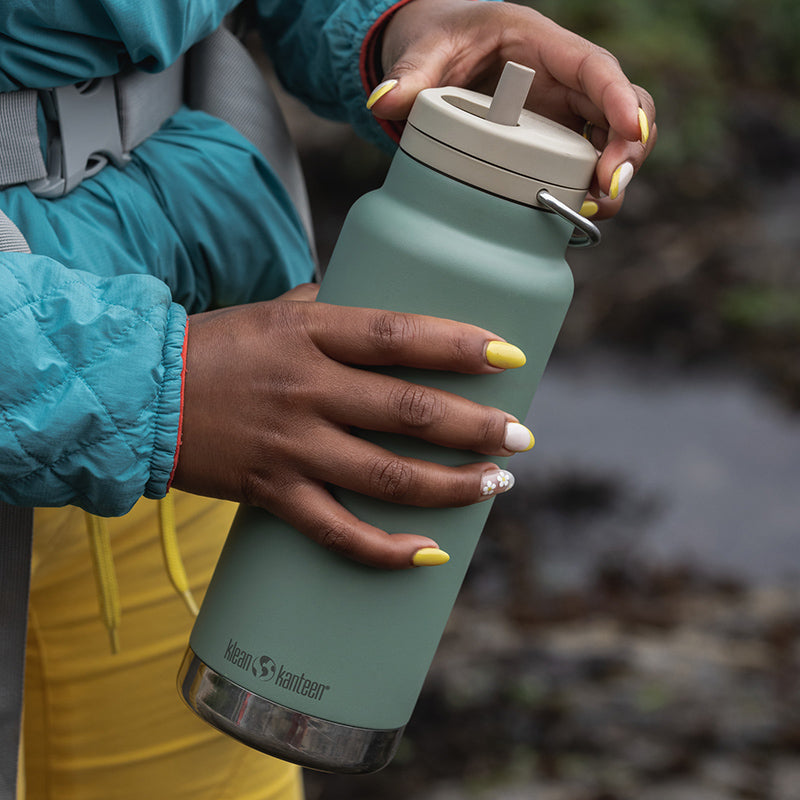 32oz-tkwide-made-to-do-more-bundle-l2 tkwide_32oz_insulated_bottle_twist_closeup_seapsray_hand_square.jpg